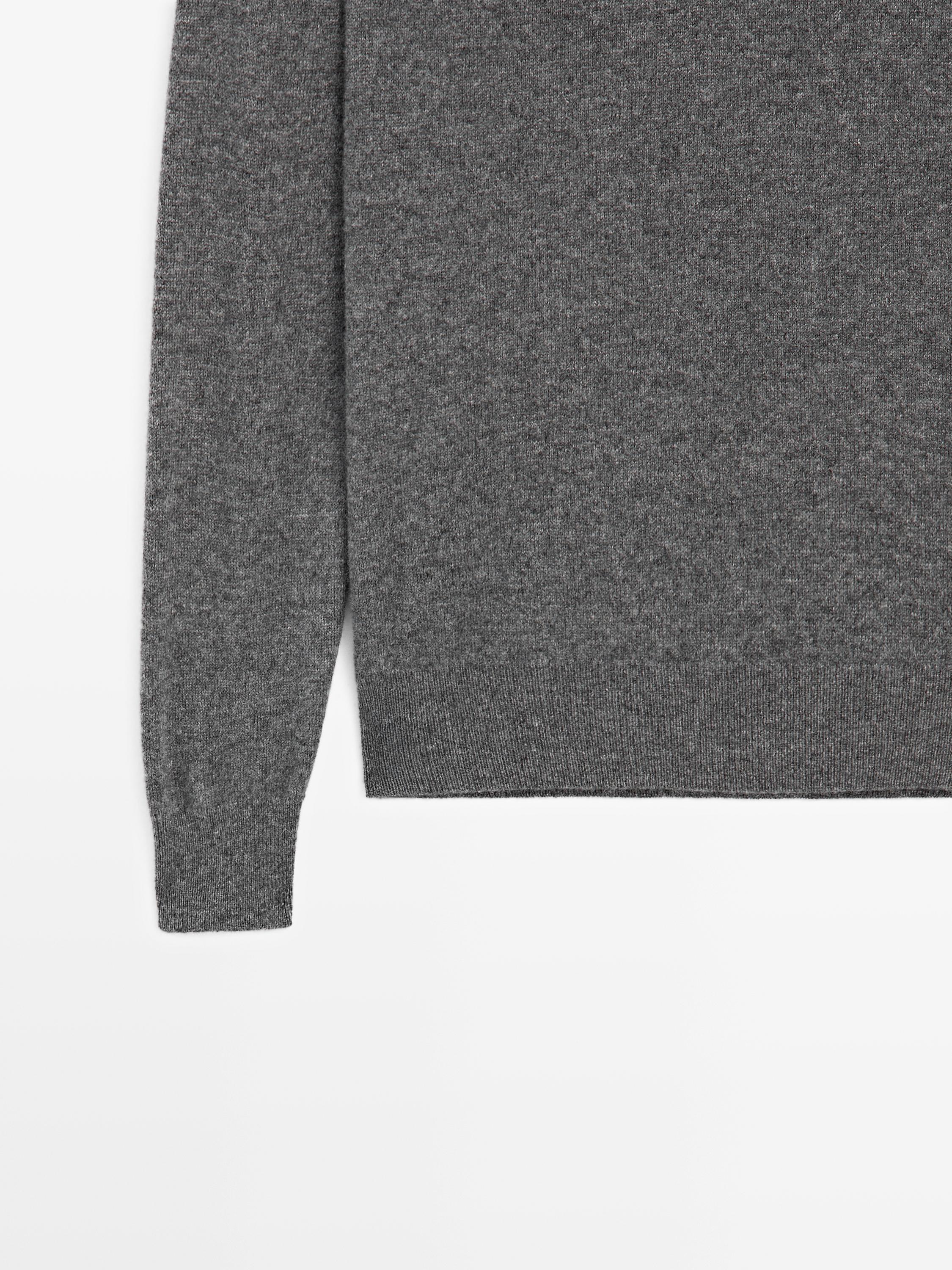 Knit 100% cashmere crew neck sweater